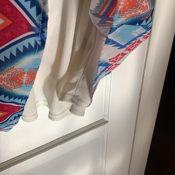 3 for $9!😎 Beach sundress flowy Aztec pattern lining size small - Picture 3 of 7